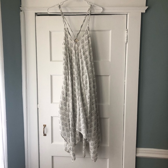 Love Stitch Dresses & Skirts - Handkerchief Dress; white with grey print